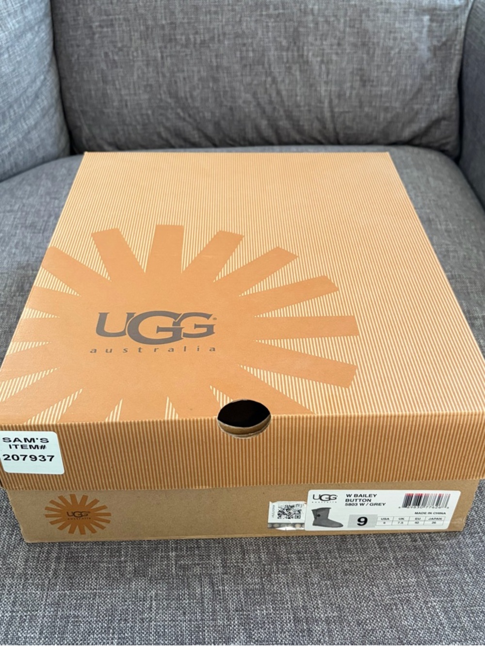 UGG Ankle Boots in Grey with Button - Picture 13 of 14